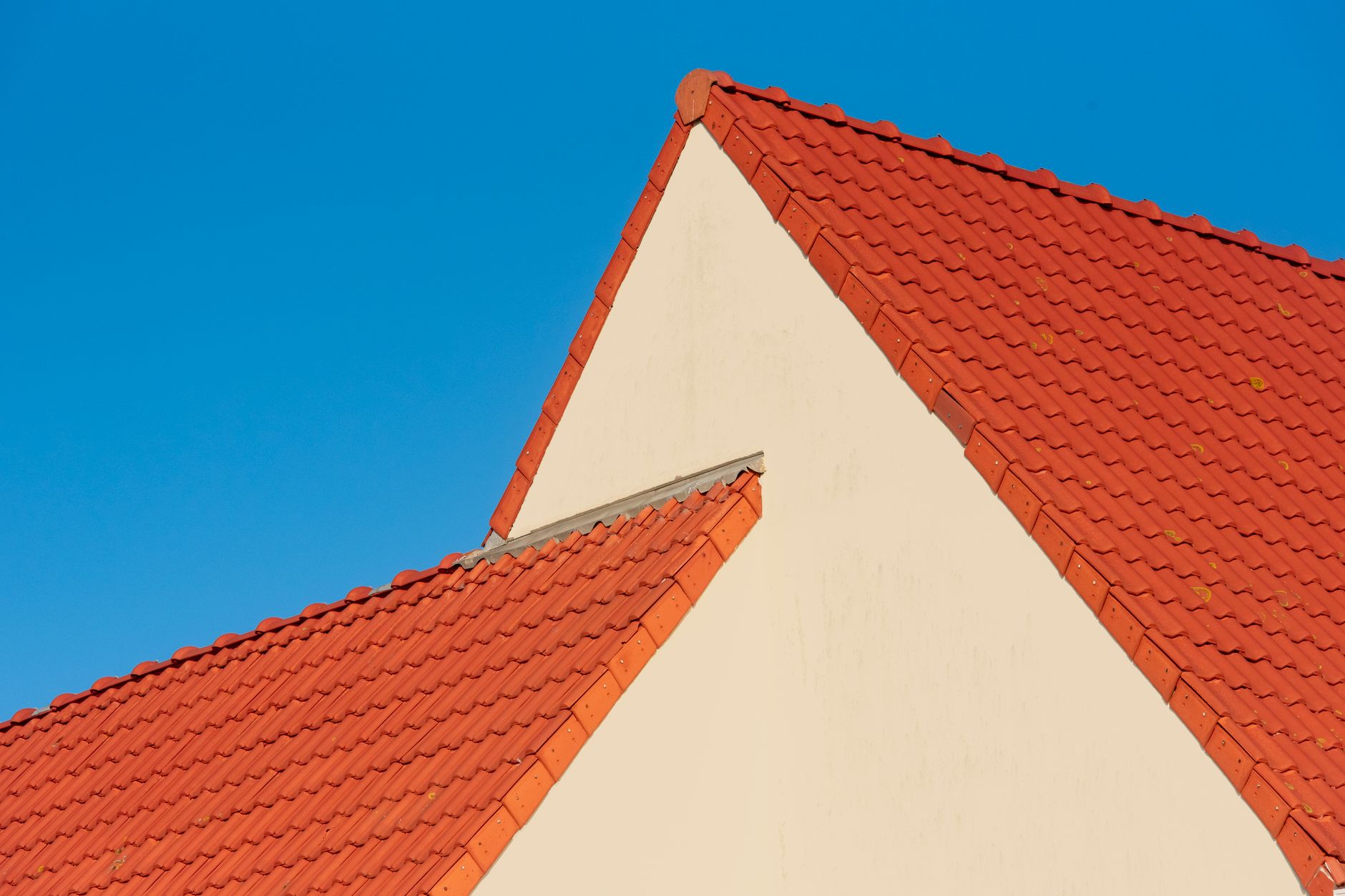 Paying for a Roof You Didn’t Plan For: A Warner Robins Budgeting Playbook
